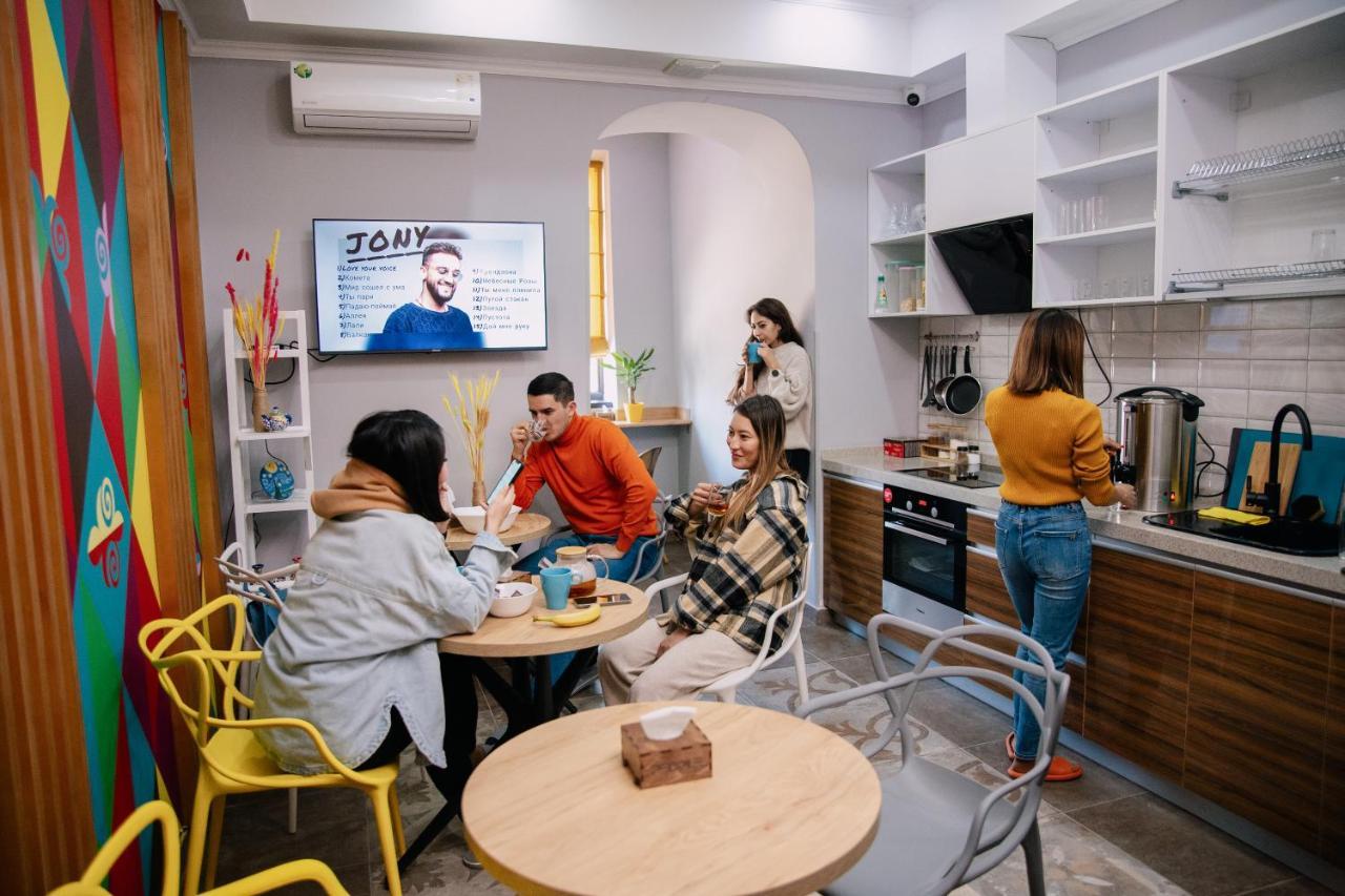 People Hostel Biszkek Zewnętrze zdjęcie
